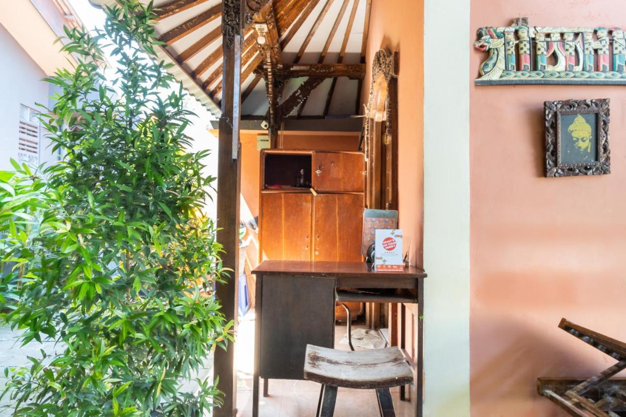 Oyo 3775 Ketut Inn Pesanggaran Exteriör bild